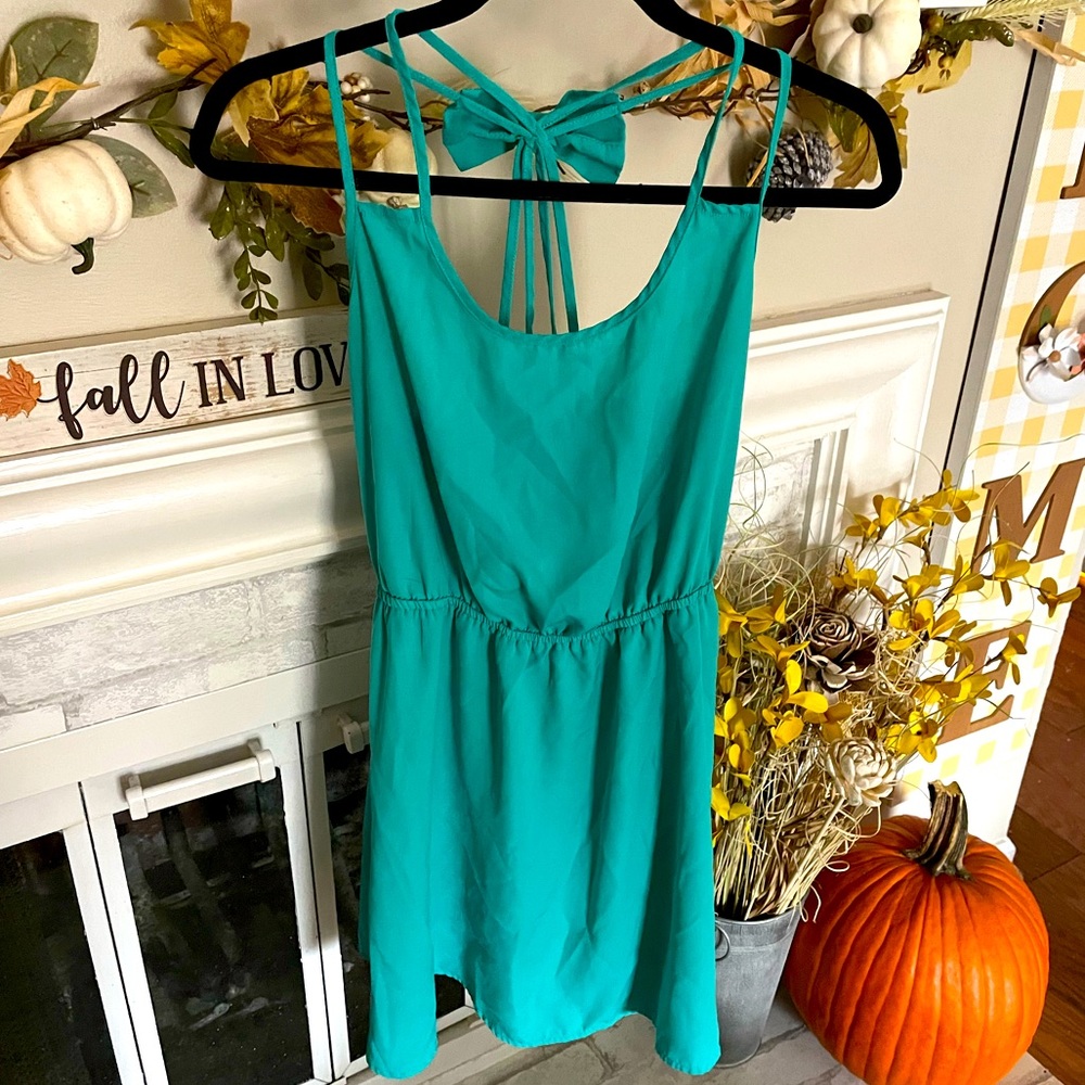 Mine Teal Lightweight Juniors Dress with Bow detail on Back Straps size Medium